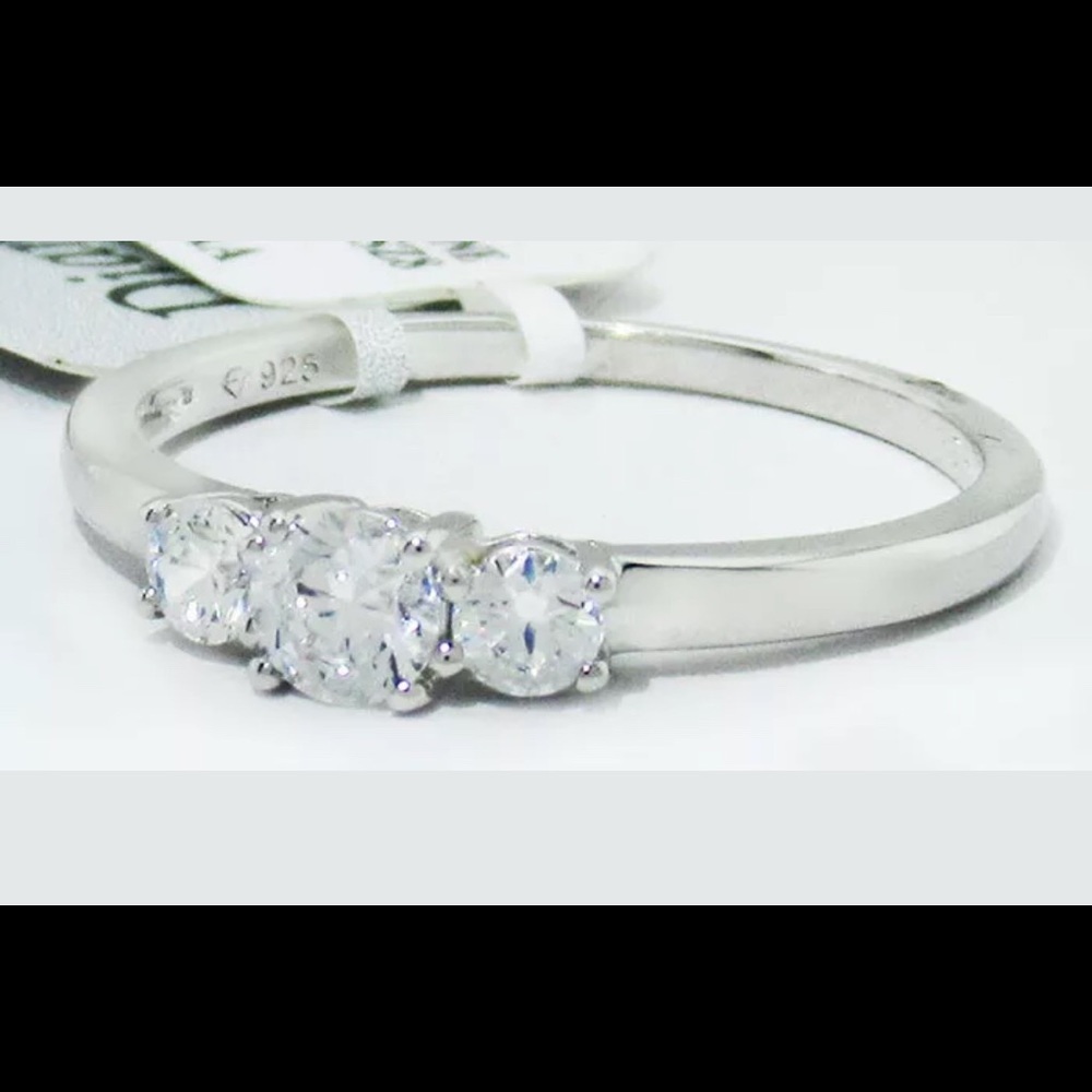 DIAMOND ICE 0.54 CTW ENGAGEMENT RING .925